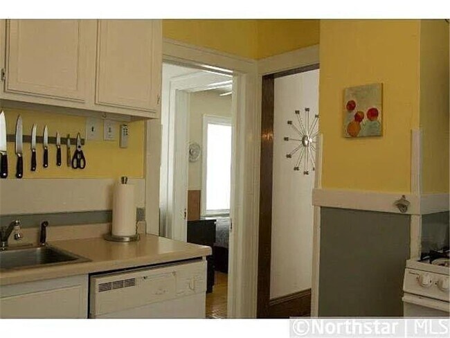 Foto del edificio - 3100 E 22nd St