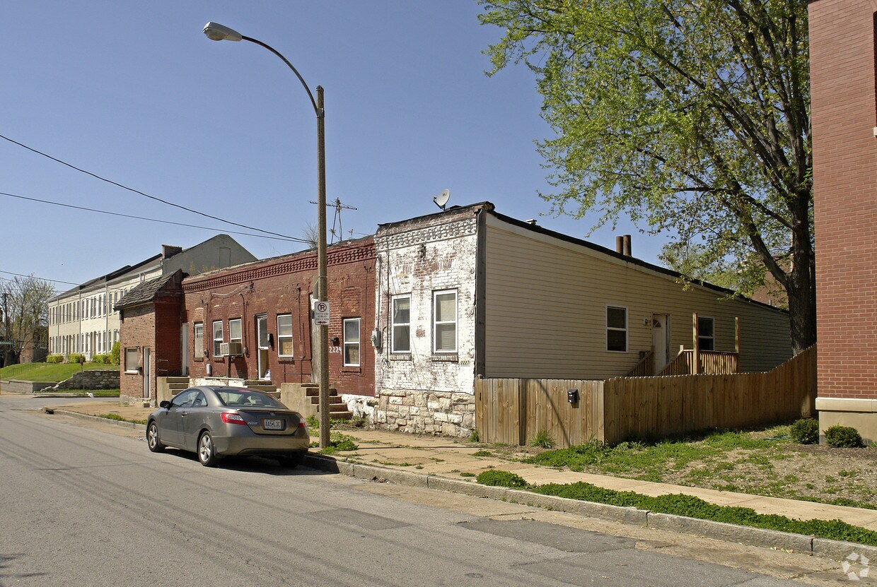 Building Photo - 2229-2237 Lynch St