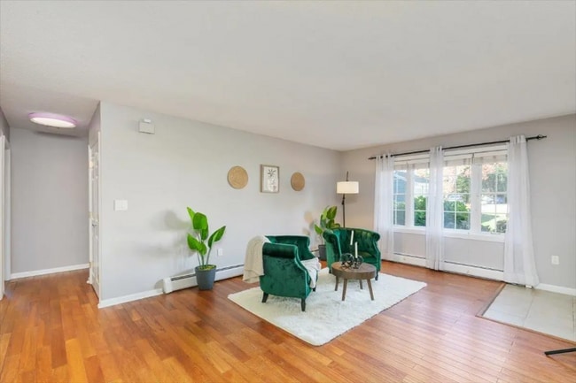 Foto del edificio - 504 Springbrook Cir