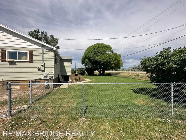 Foto del edificio - 2 br, 1 bath House - 1752 E Main Street
