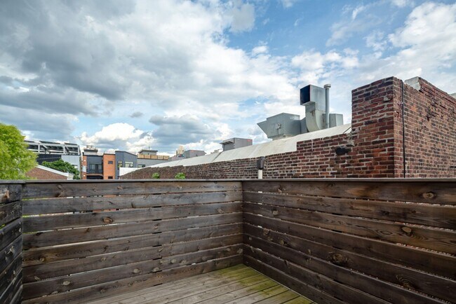 Foto del edificio - 927 N 2nd St