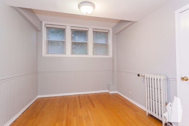Foto del edificio - 4904 N Rockwell St