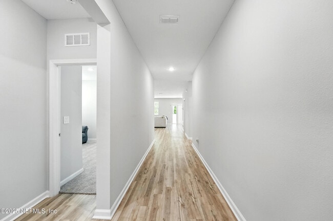 Building Photo - 14656 Macadamia Ln