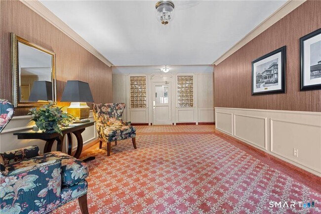 Foto del edificio - 869 Farmington Ave