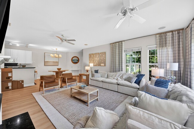 Foto del edificio - 1745 Wyngate Cir