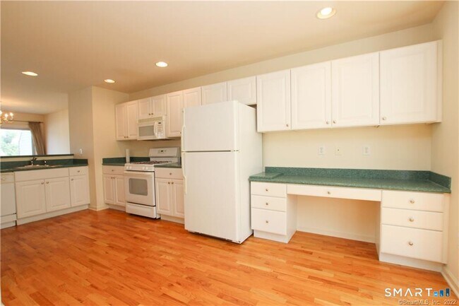 Building Photo - 107 Sienna Dr