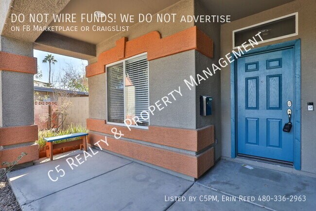 Building Photo - 3335 E Yucca St