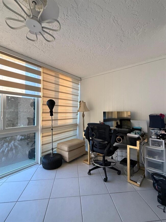 Foto del edificio - 1470 NW 80th Ave