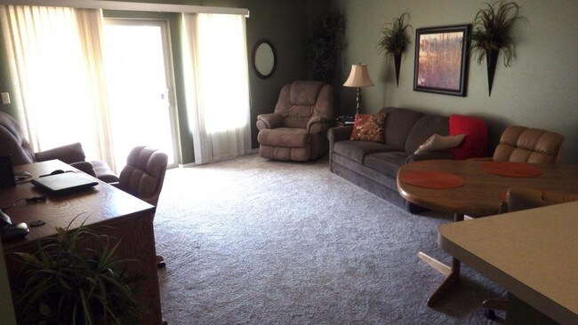 Building Photo - 3600 Sheridan Lake Rd Unit #333