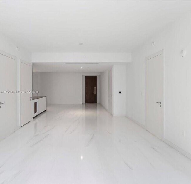 Foto del edificio - 300 Biscayne Blvd Way