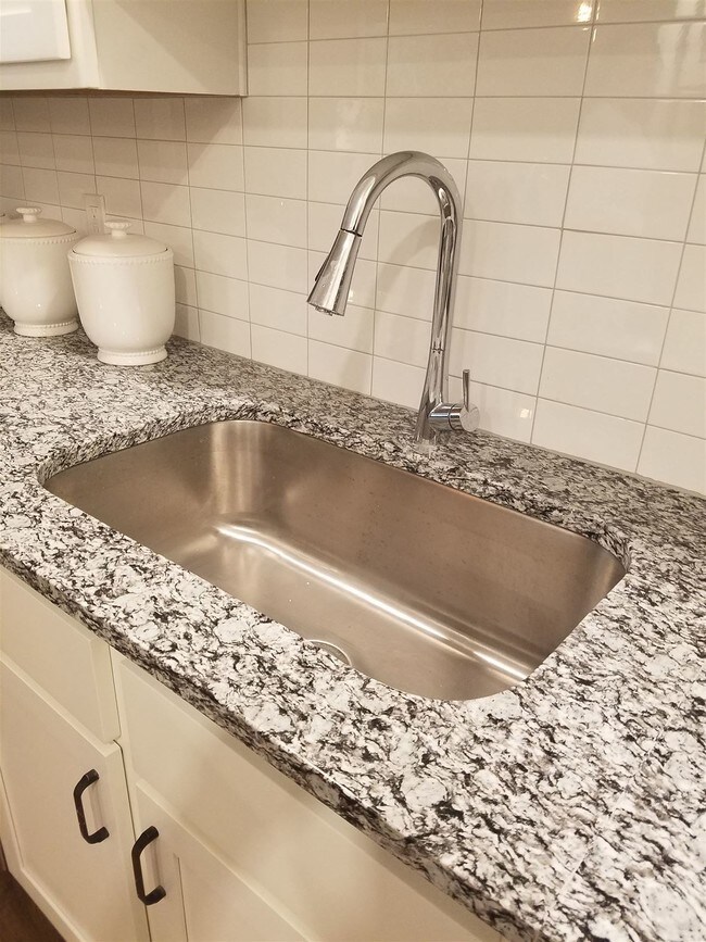2 Br Bath 810 N Orlando Ave Condo For In Maitland Fl 2 Br Bath 810 N Orlando Ave