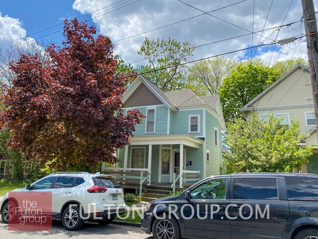 Exterior - 423 Charles Ave SE