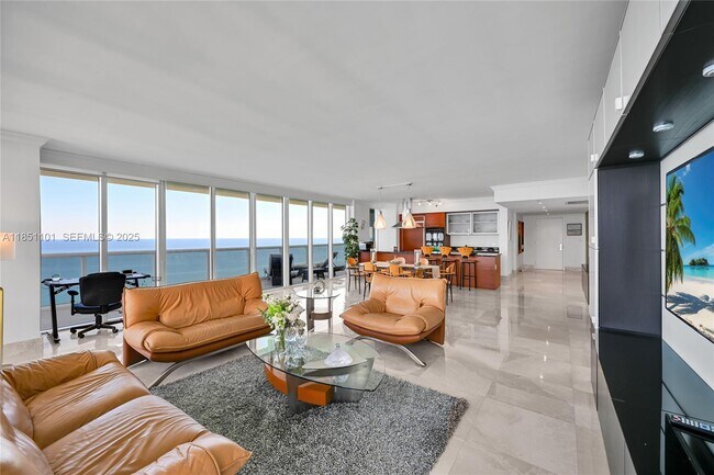 Building Photo - 1830 S Ocean Dr