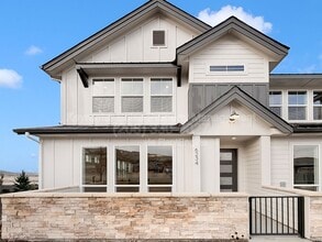 Building Photo - 6234 N Holly Spgs Ln