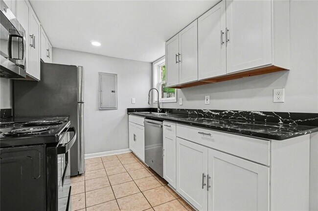 Foto del edificio - 2952 N Dekalb, A