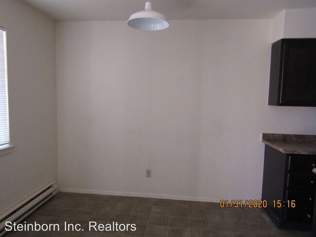 Building Photo - 2805 E Idaho Ave