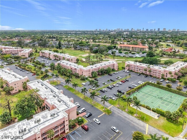 Foto del edificio - 150 Turtle Lake Ct