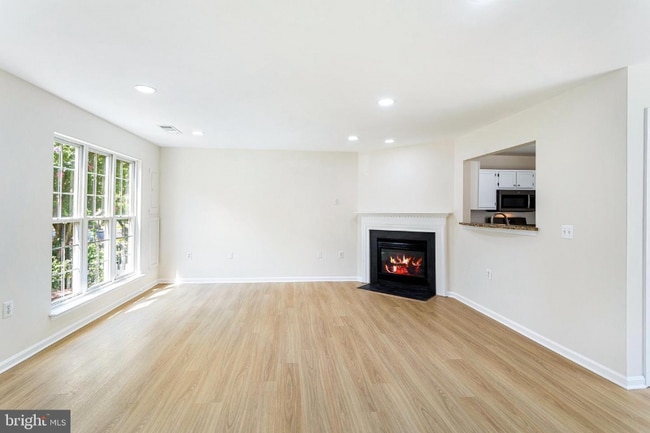 Building Photo - 13853 Crosstie Dr