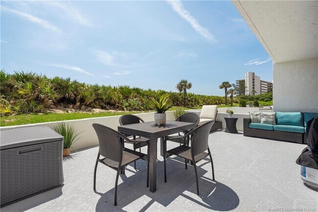 Foto del edificio - 10680 S Ocean Dr