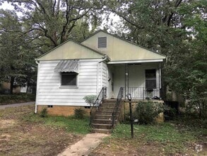 Building Photo - 1601 S Pierce St