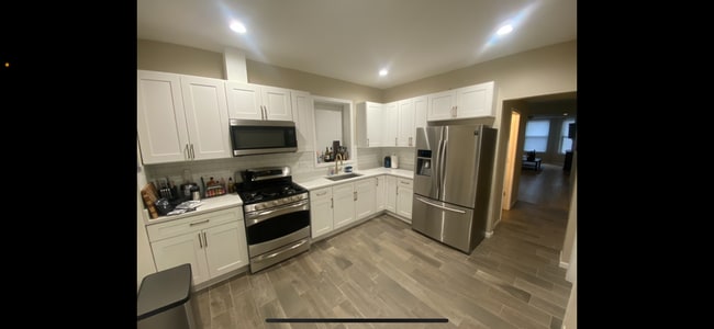 Building Photo - 3128 W 38th Pl