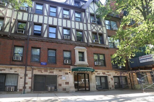Building Photo - 539 W Arlington Pl