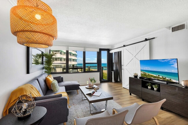 Building Photo - 5225 Collins Ave