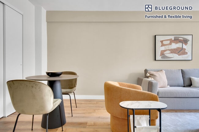 Foto del edificio - 340 E 51st St