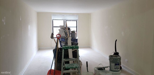 Foto del edificio - 1 br, 1 bath Apartment - 2790 Bragg St 2