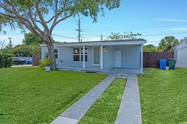 Foto del edificio - 5341 N Andrews Ave