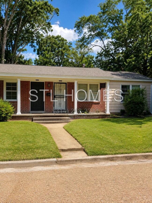 Building Photo - 152 Segura Ave