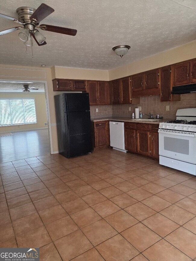 Foto del edificio - 2120 Fieldstone View Ct SE