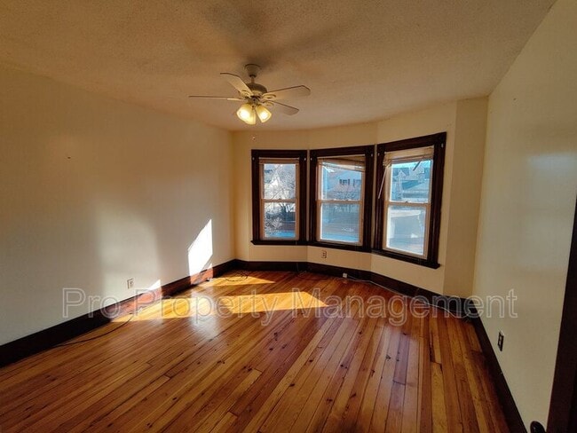 Building Photo - 107 Tremont St