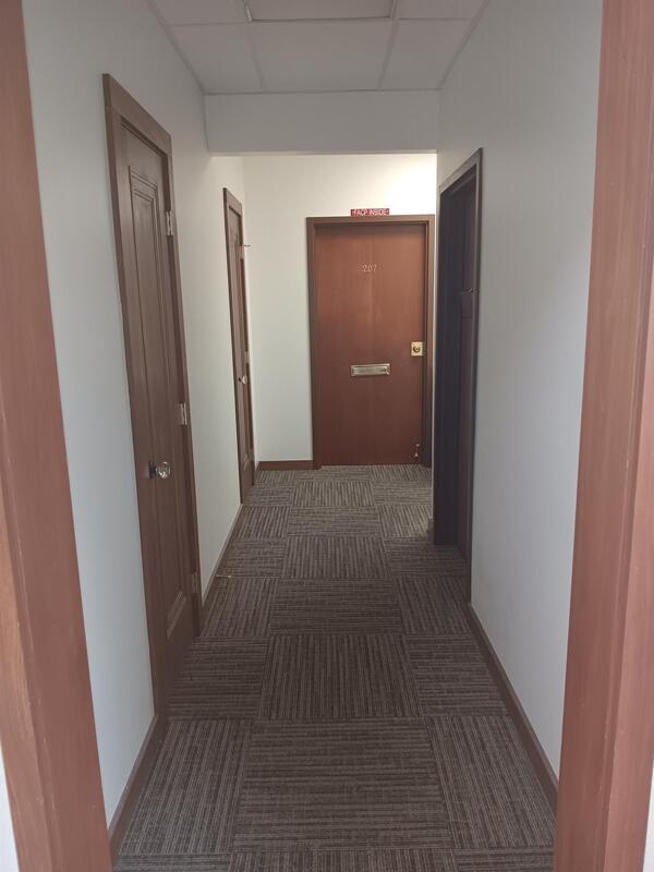 Foto del edificio - 21930 Lakeshore Boulevard
