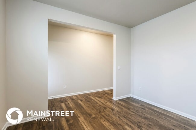 Foto del edificio - 8005 Cedar Mdws Ln