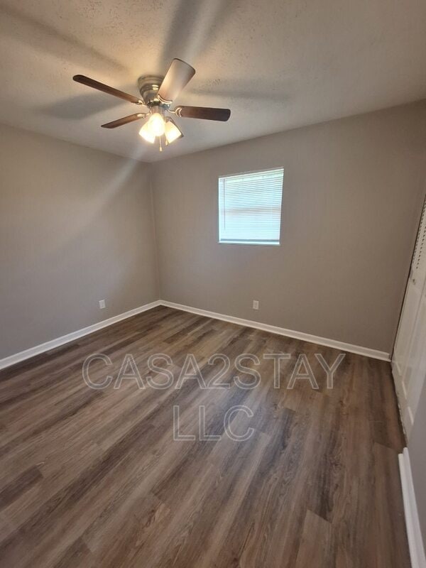 Building Photo - 329 Redmar Blvd
