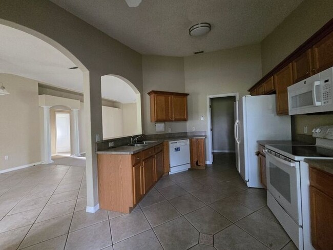 Building Photo - Beautiful home located in Deltona. 3/2