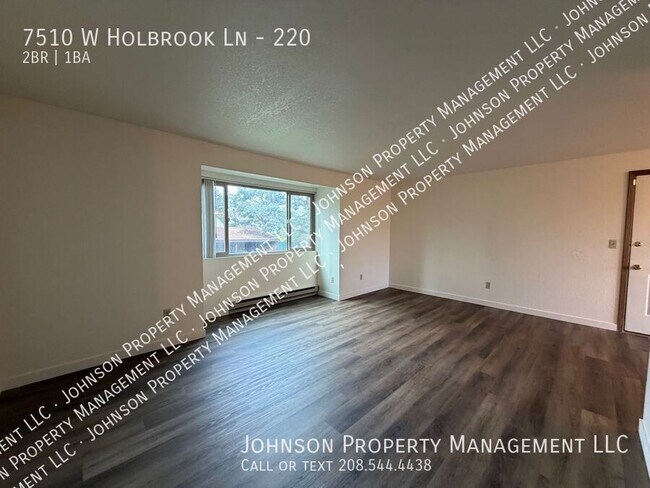 Foto del edificio - 7510 W Holbrook Ln