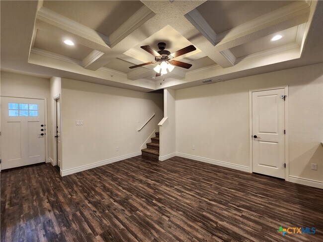 Foto del edificio - 340 Untermaier St