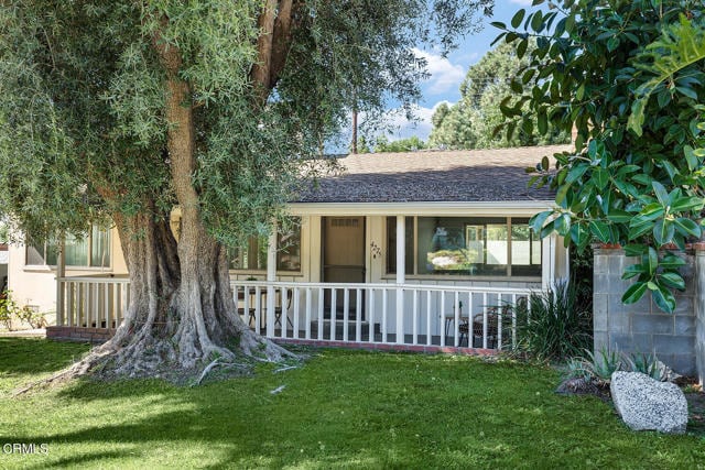 Building Photo - 4275 Canyon Crest Rd