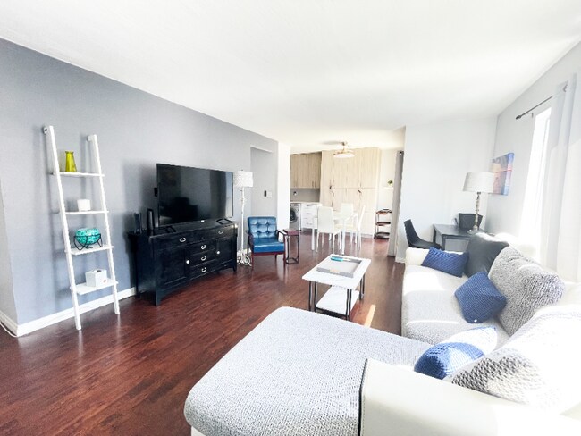 Foto del edificio - 4750 Noyes St