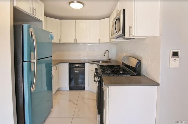 Building Photo - 161-10 Baisley Blvd