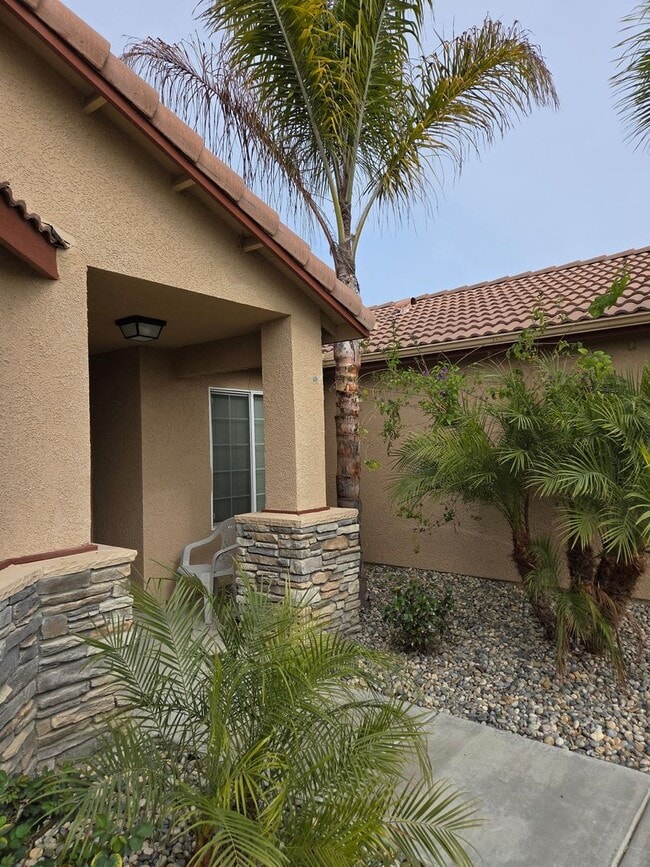 Foto del edificio - Four bedroom home!