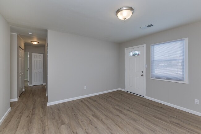 Foto del edificio - 3437 Redskin Dr