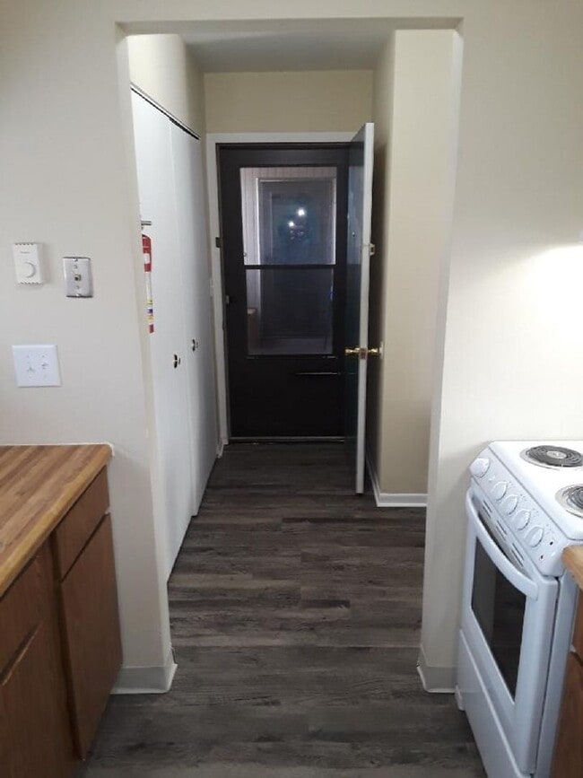 Interior Photo - Rolling Meadows (Rolling Meadows Apartments LLC)