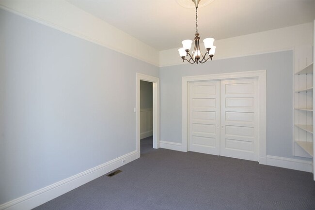 Building Photo - 14 Whitney St