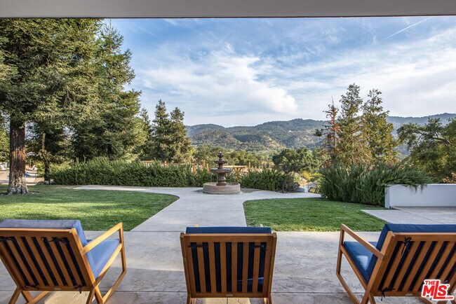 Foto del edificio - 10065 N Ojai Rd