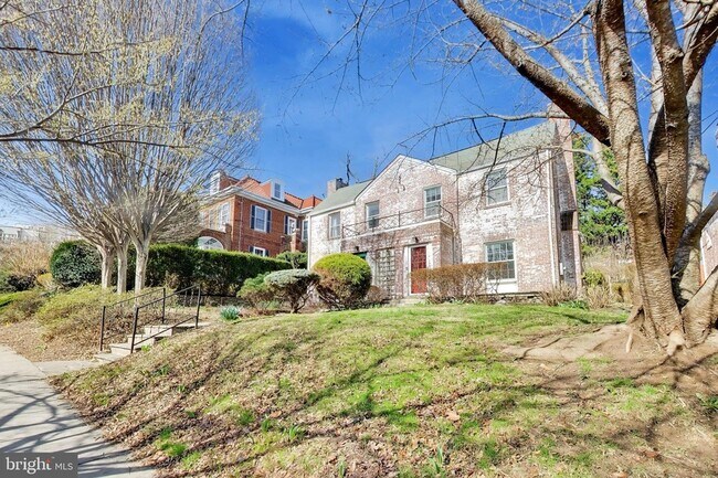 Foto del edificio - 5138 Nebraska Ave NW