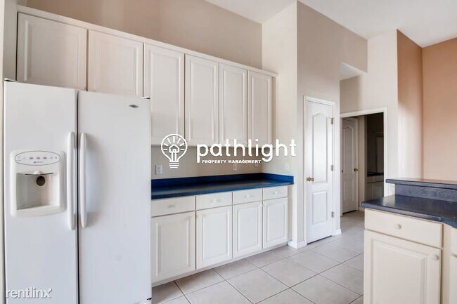 Foto del edificio - 3 br, 2 bath House - 3108 Regal Darner Dr ...