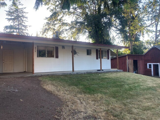 Building Photo - 8815 Highland Ave SW